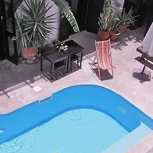 Casa Colonial ** Минделу